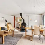 Karl - 4km From The Sea By Interhome Nyaraló